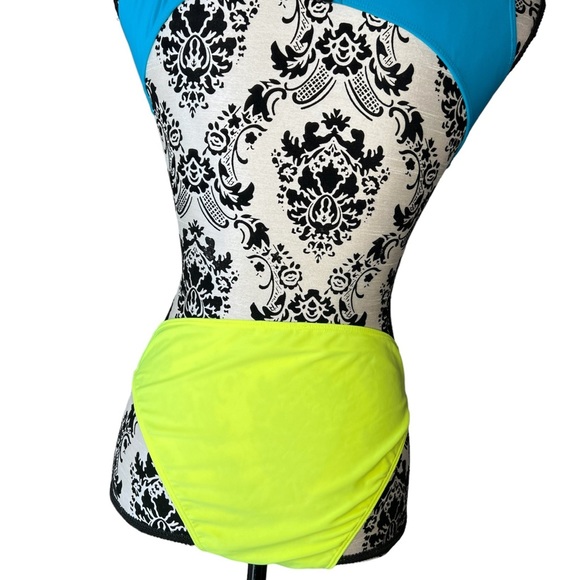 Icon Swim Swimsuit Medium - Picture 7 of 8